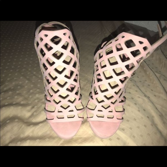 Heels - Picture 2 of 3